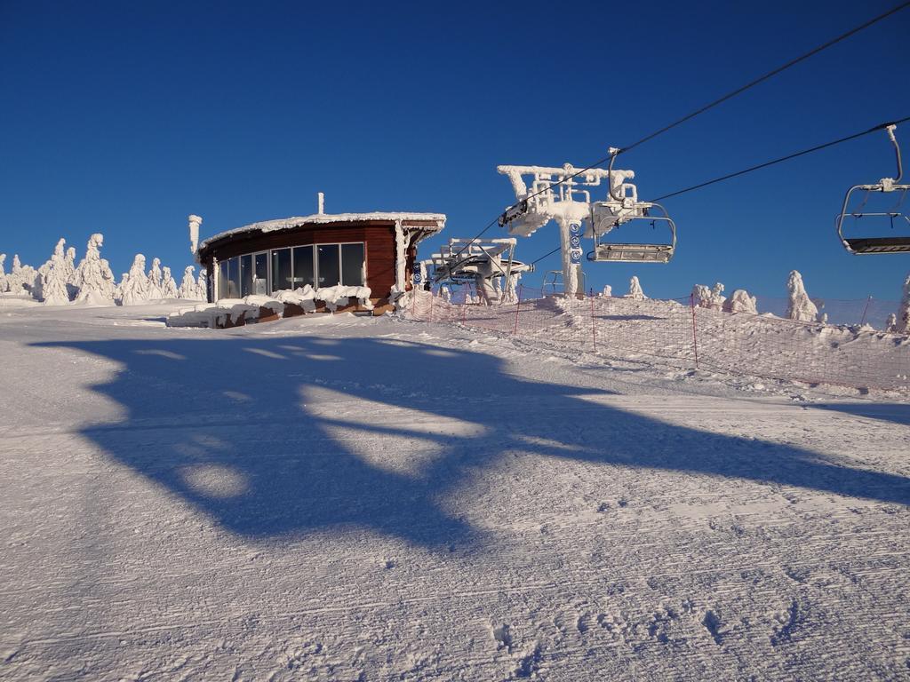Top Penzion Marina Dolny Kubin Exteriör bild